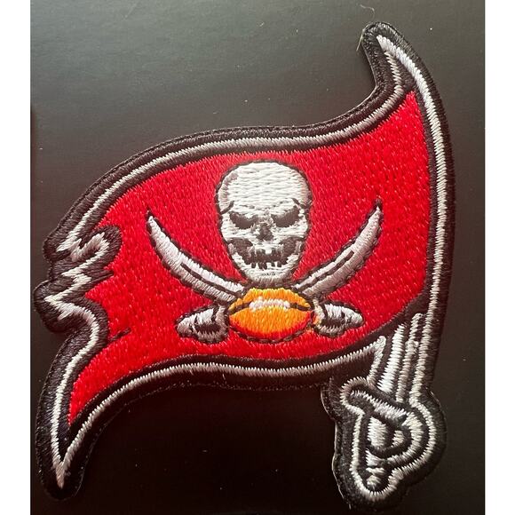 Tampa Bay Buccaneers Bucs Ship Helmet Flag Logo Adhesive Patches Pack of 4 NEW - Picture 6 of 9